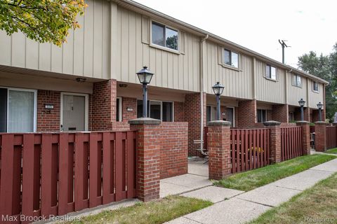319 W LINCOLN Avenue Royal Oak City MI 48067
