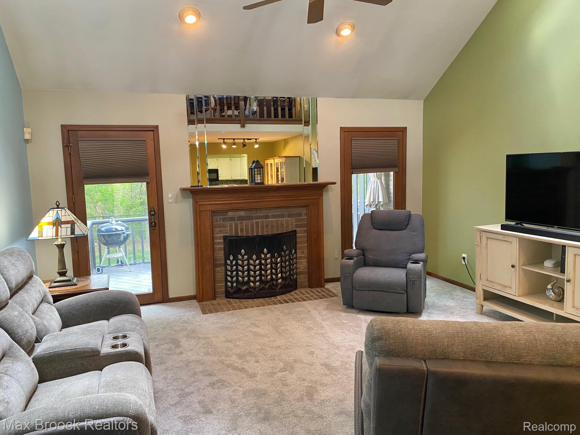 16226 PINE RIDGE Drive