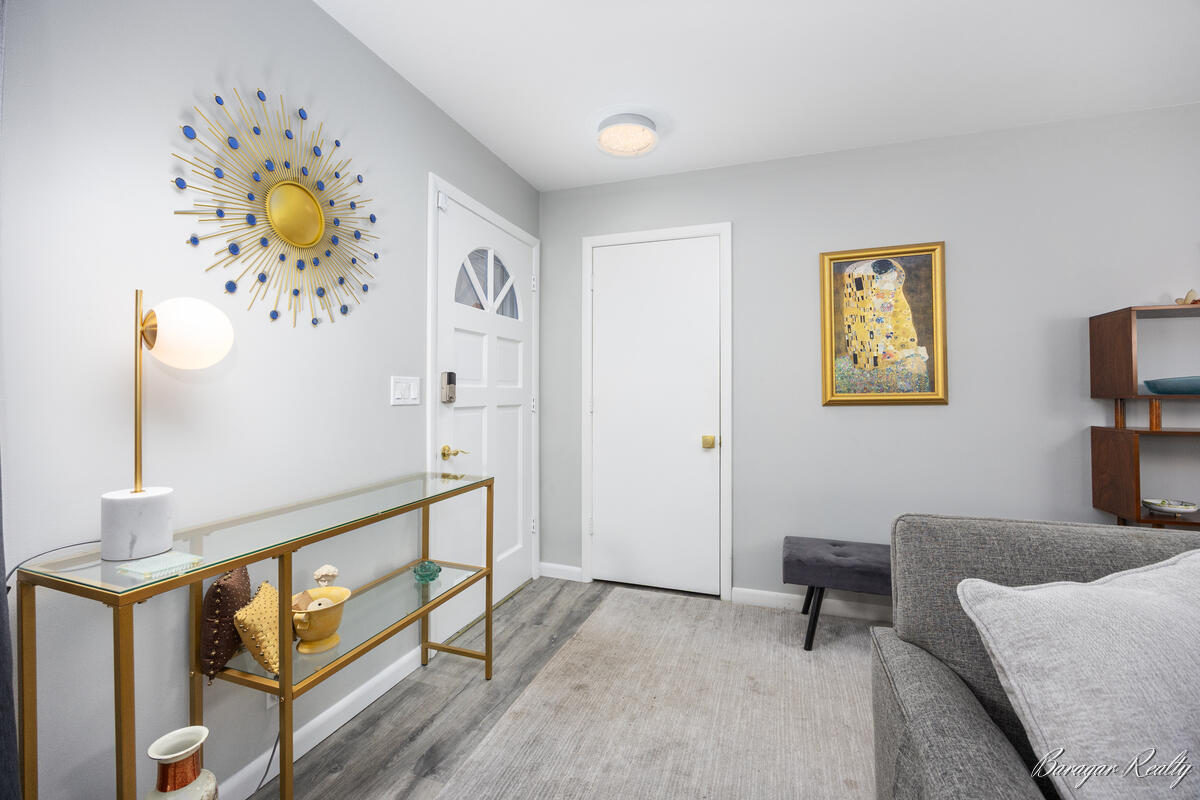 830 Russwood Street NE