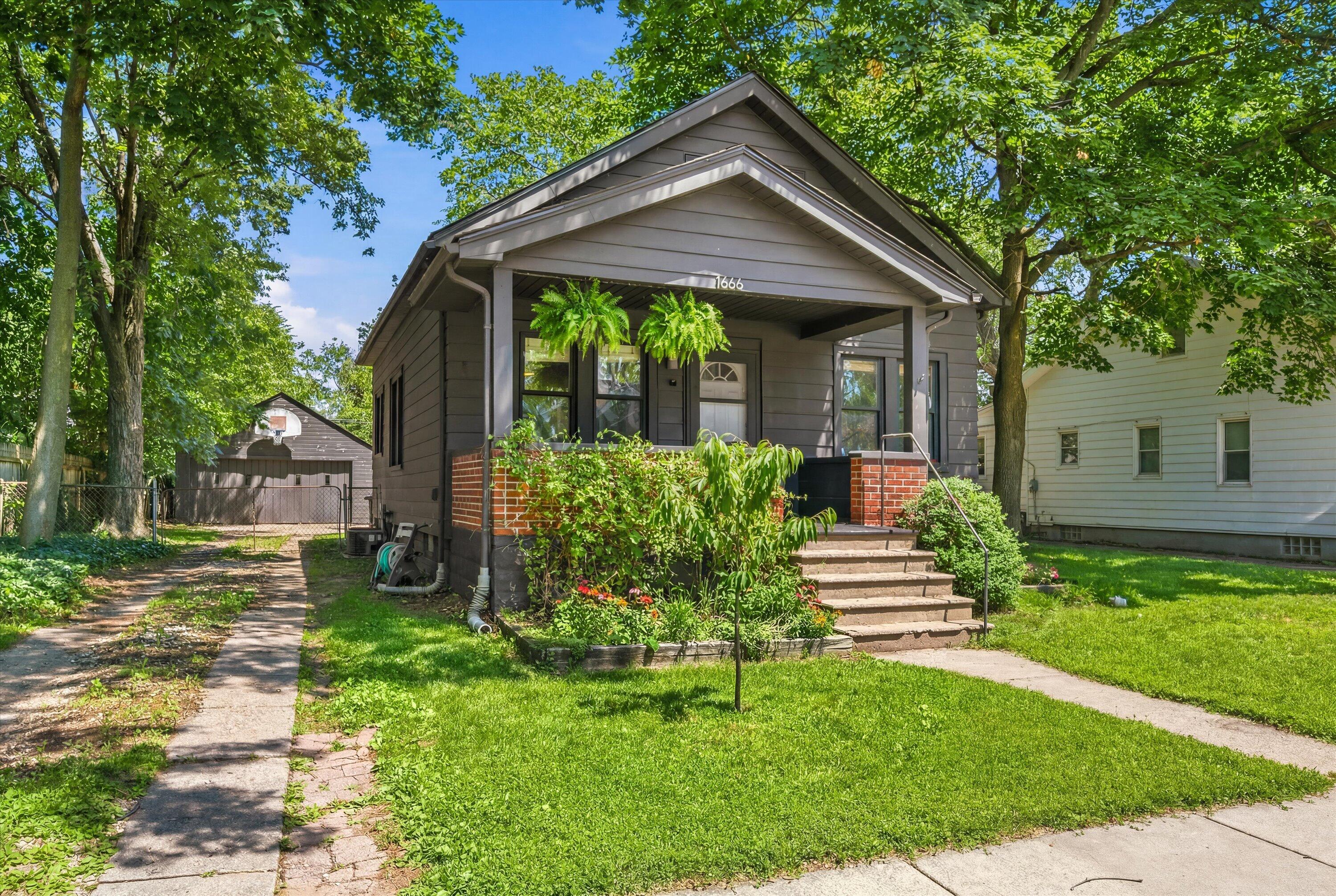 1666 Pearson Street