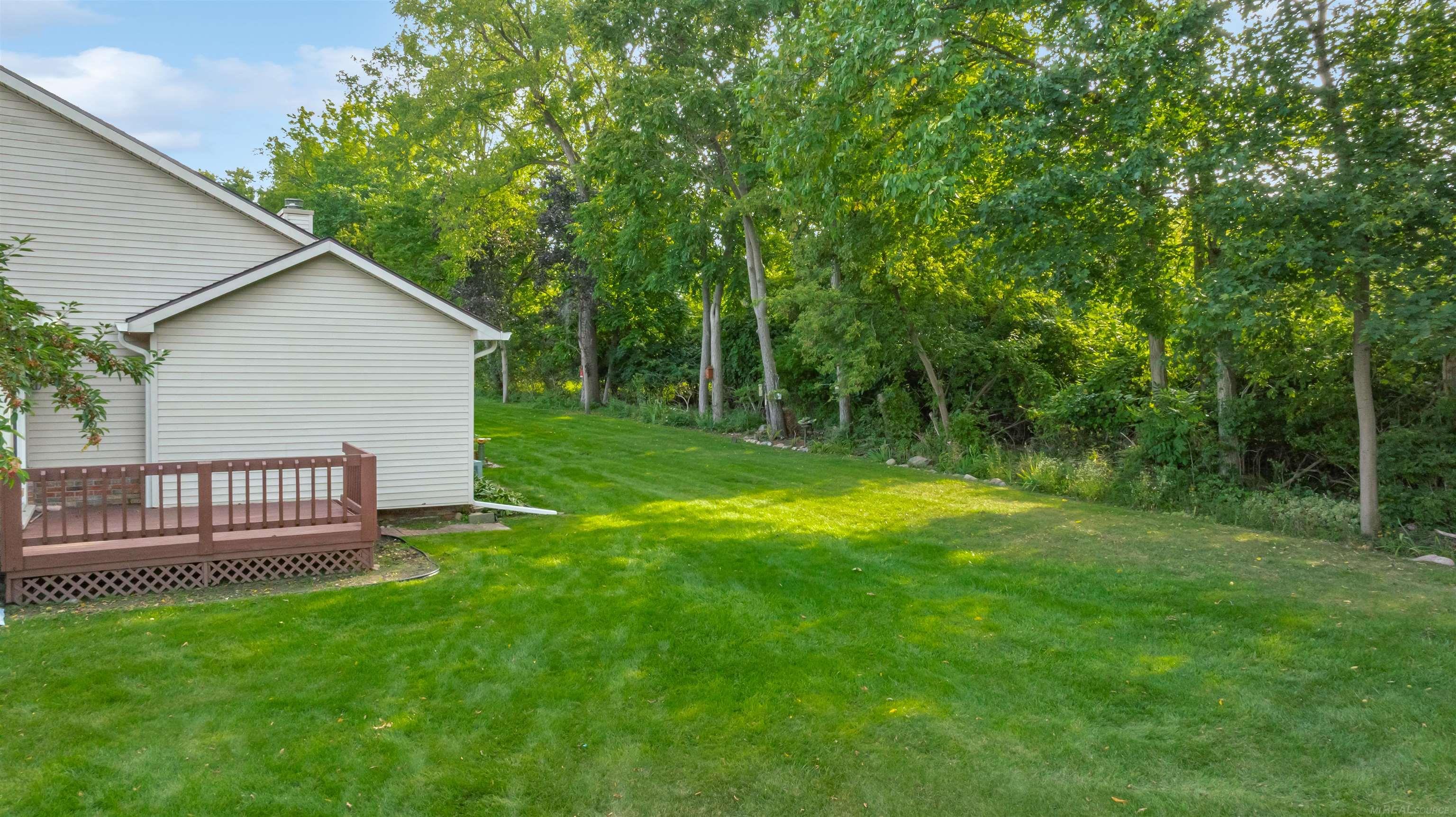 70135 Whitetail Lane