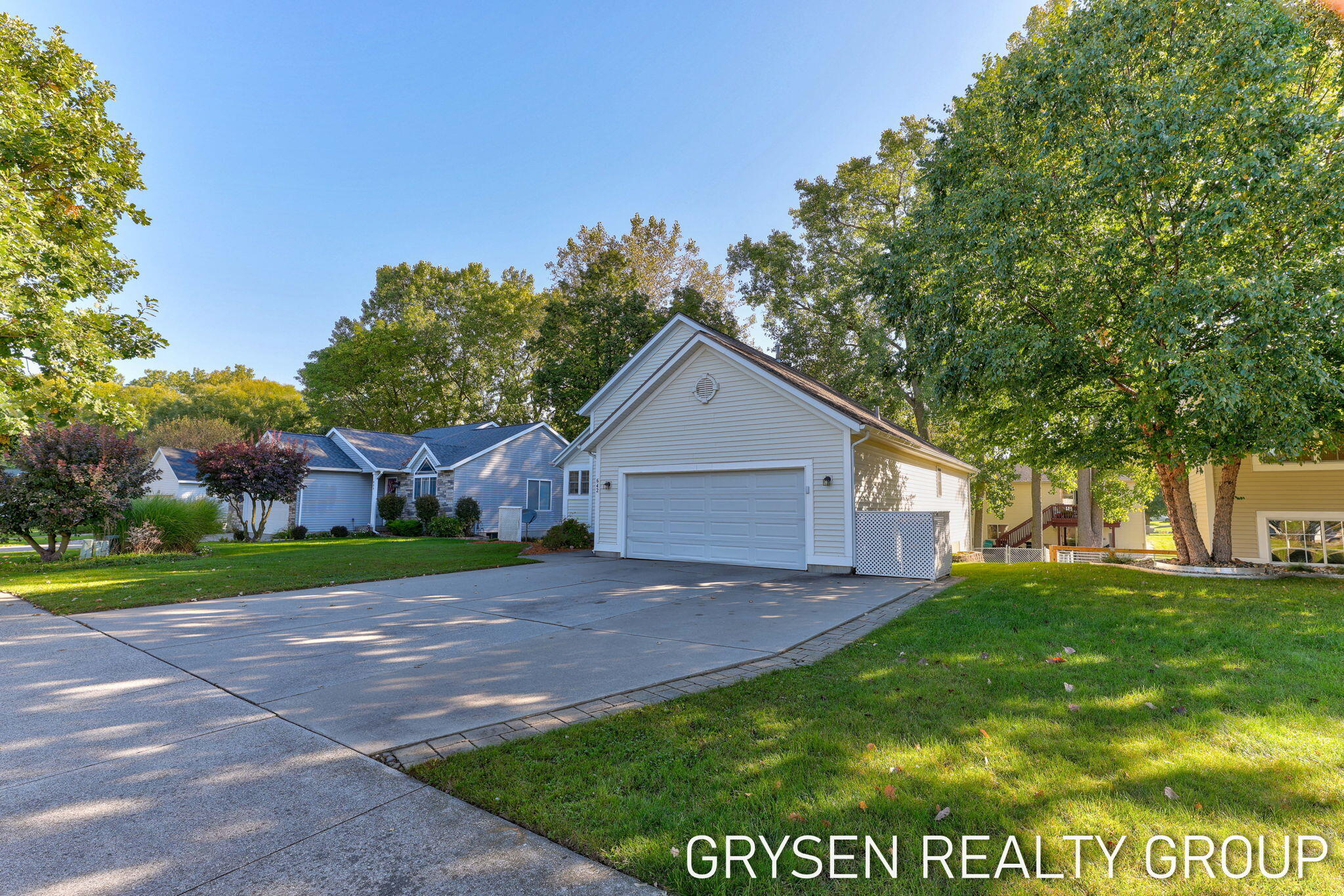 642 Clover Ridge Avenue NW