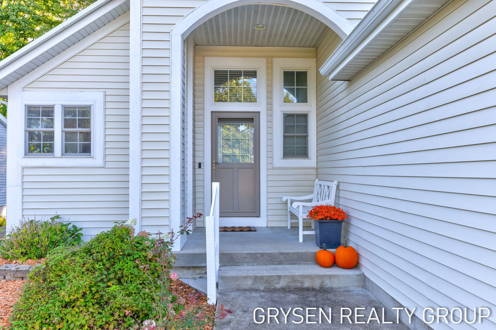 642 Clover Ridge Avenue NW