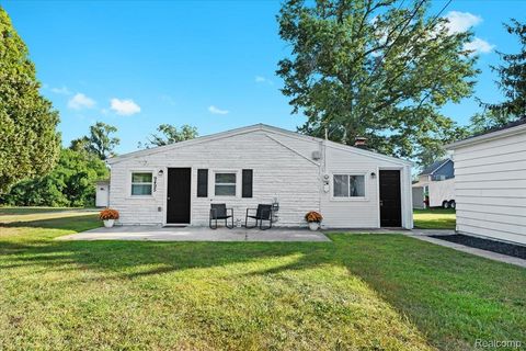 9495 Garforth Drive White Lake Charter Township MI 48386