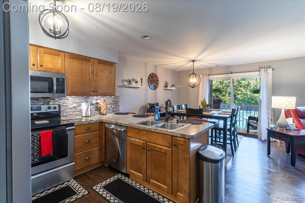 4929 Harbor Point Drive