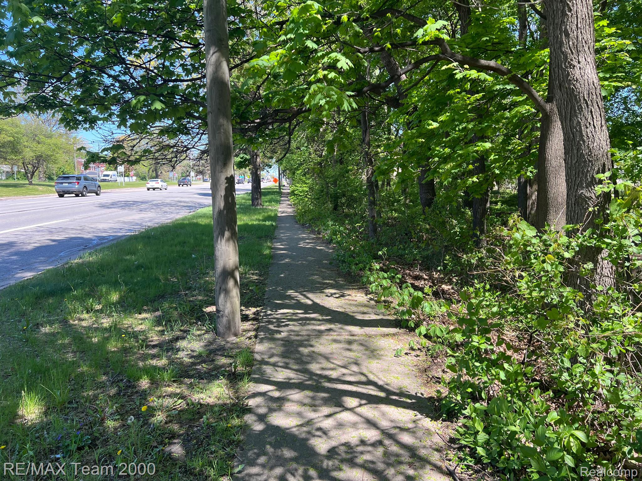 425 S TELEGRAPH Road