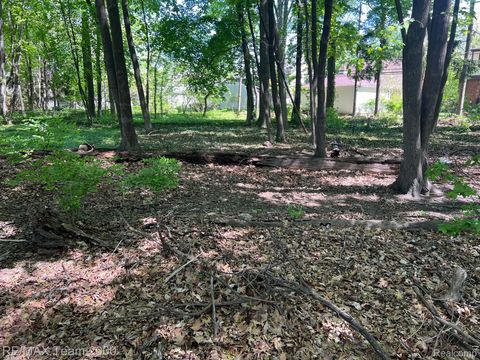 425 S TELEGRAPH Road Dearborn City MI 48124