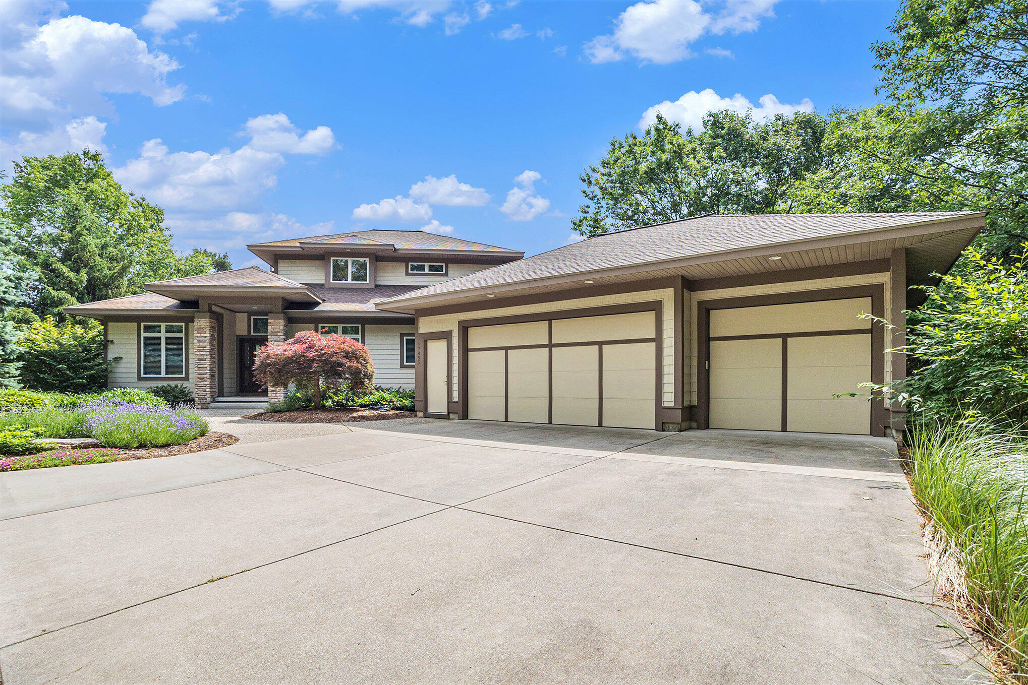 17855 Dewberry Place