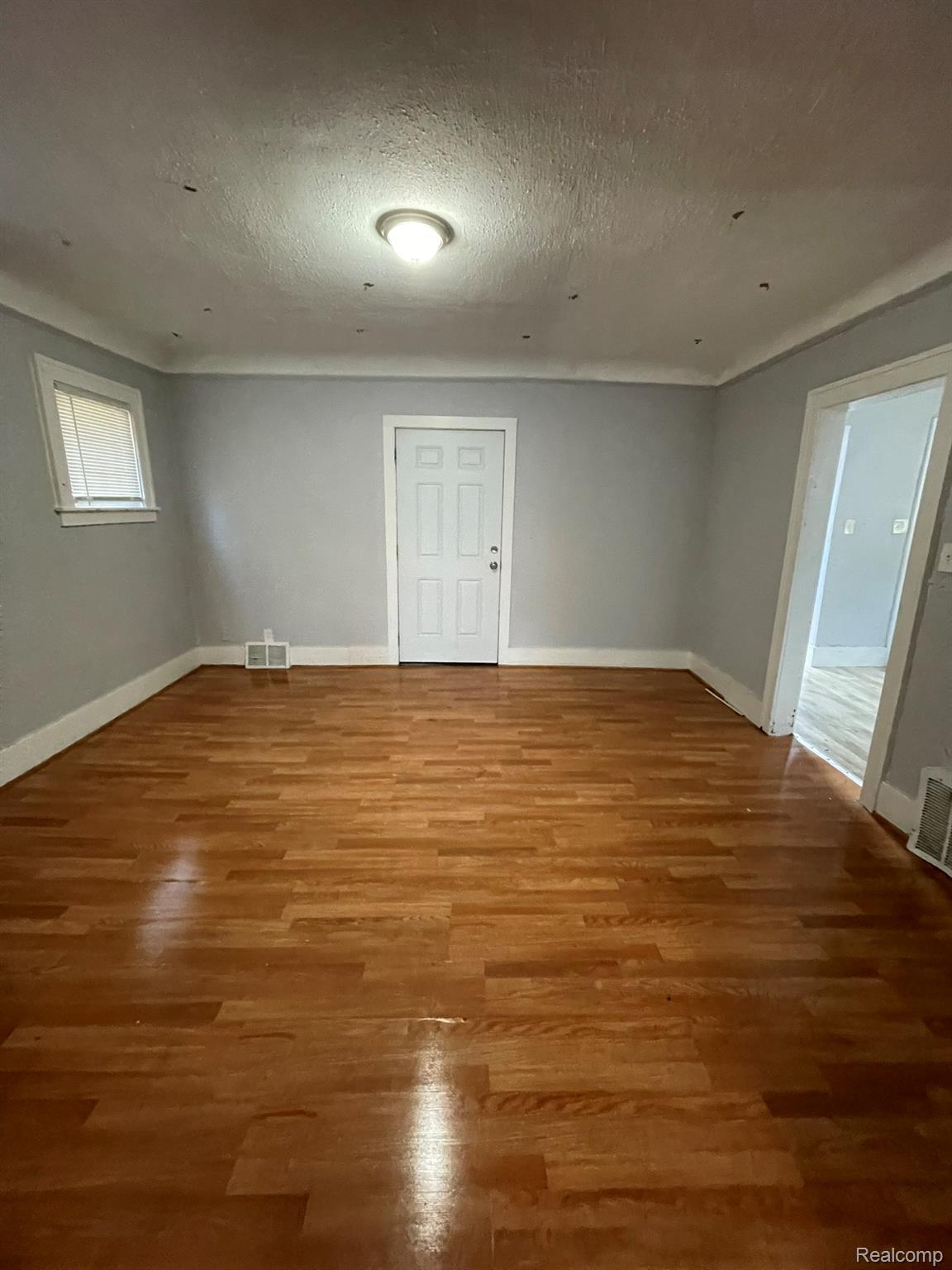 4368 BUCKINGHAM Avenue