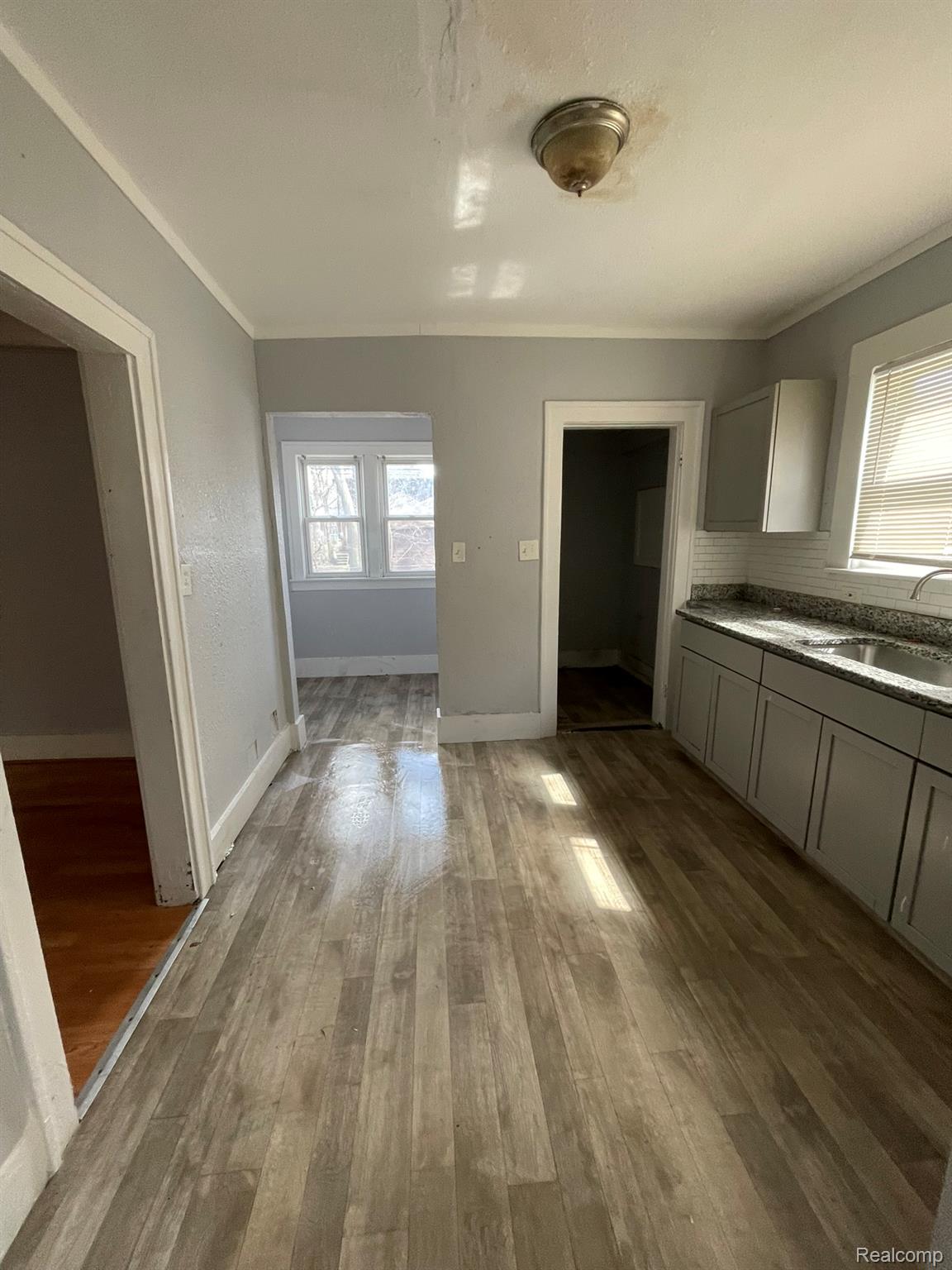 4368 BUCKINGHAM Avenue