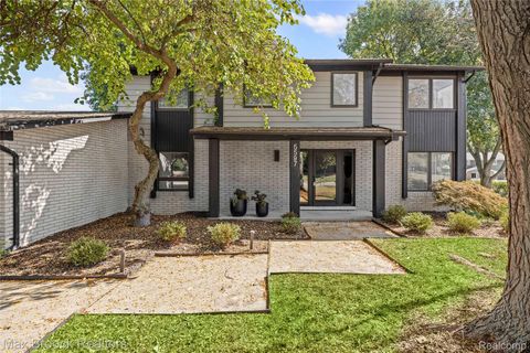 5597 Apple Ridge Trail West Bloomfield Charter Township MI 48322