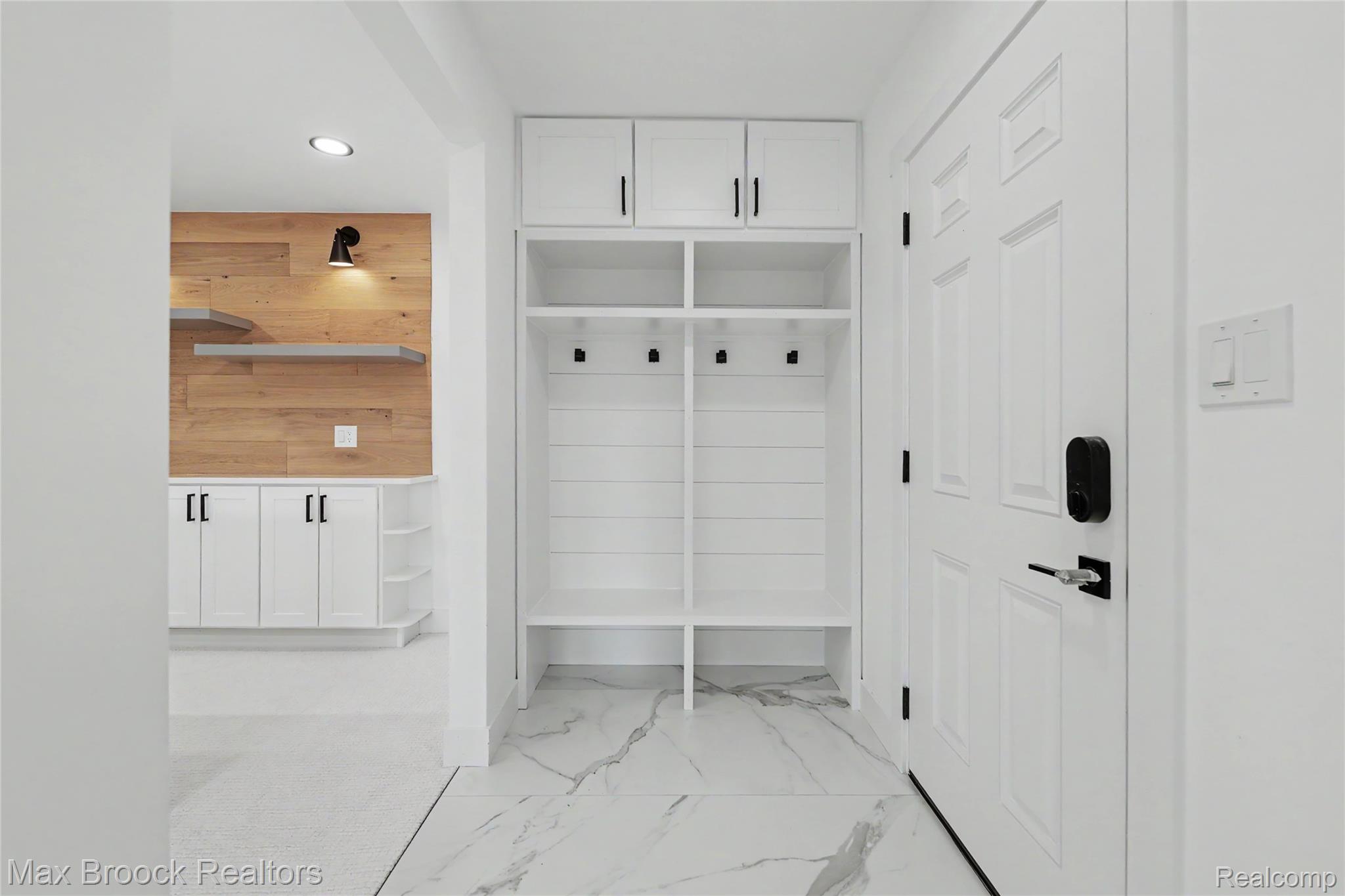 1111 N Old Woodward Avenue 24