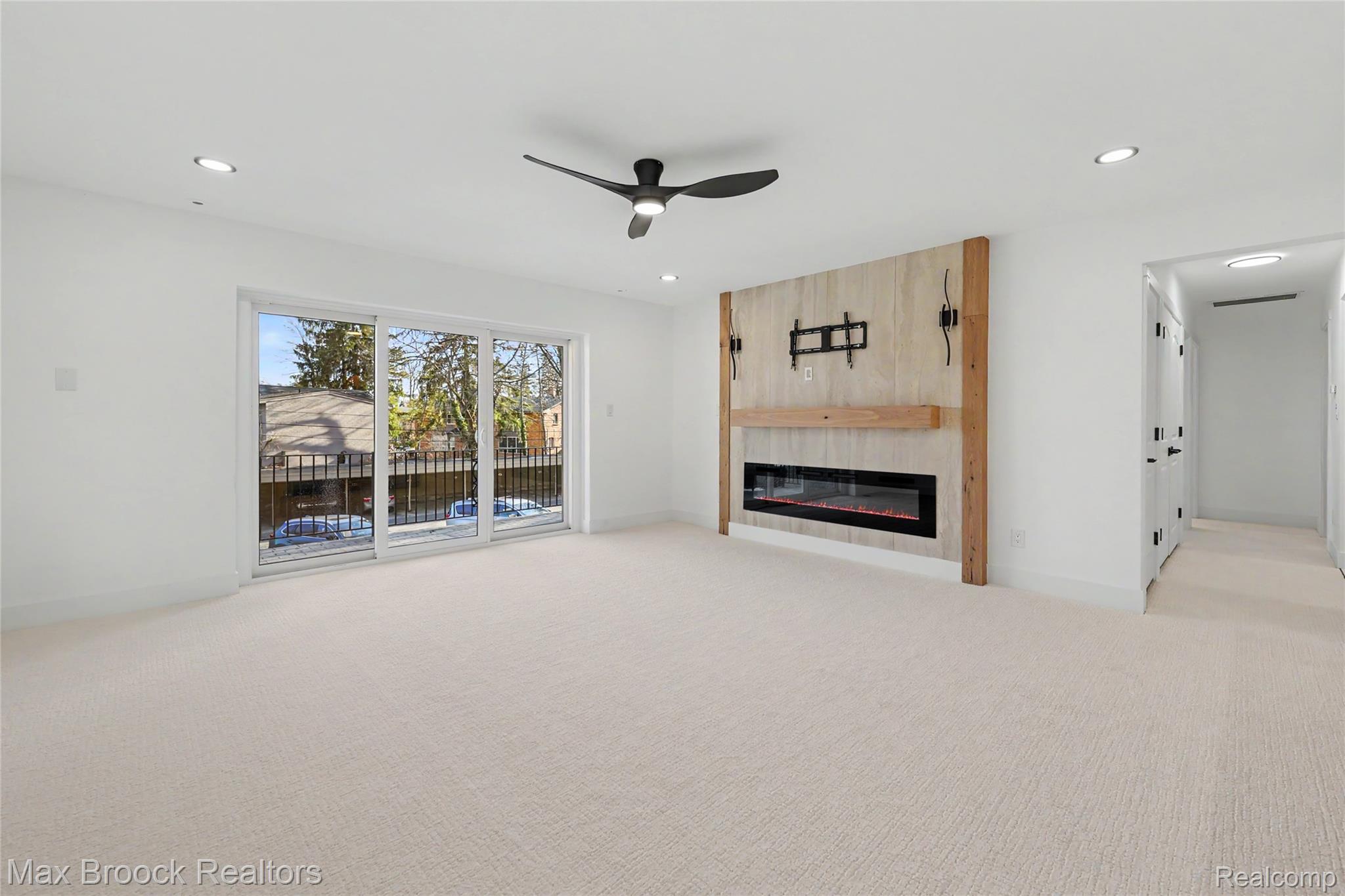 1111 N Old Woodward Avenue 24