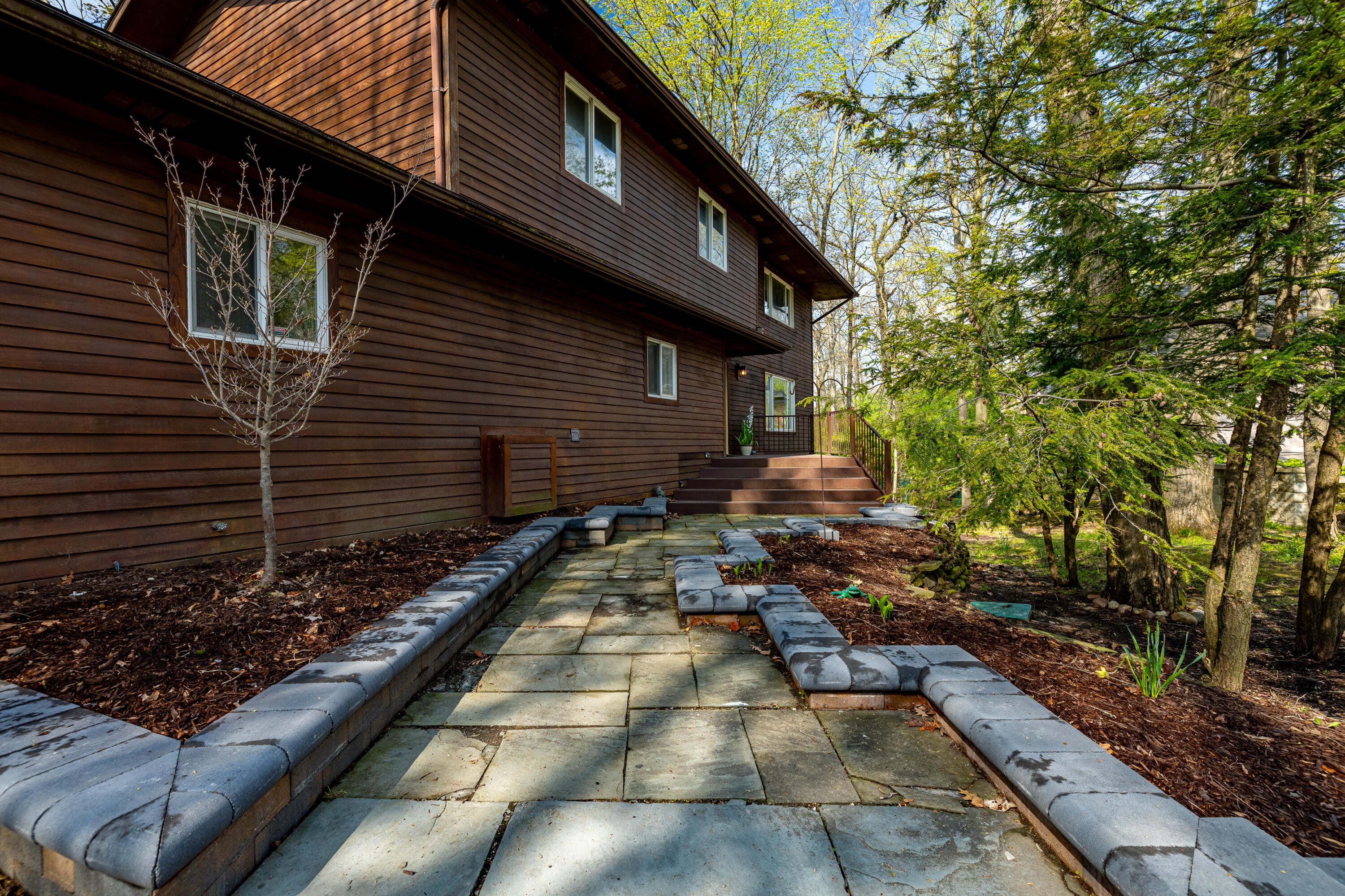 3949 Waldenwood Drive