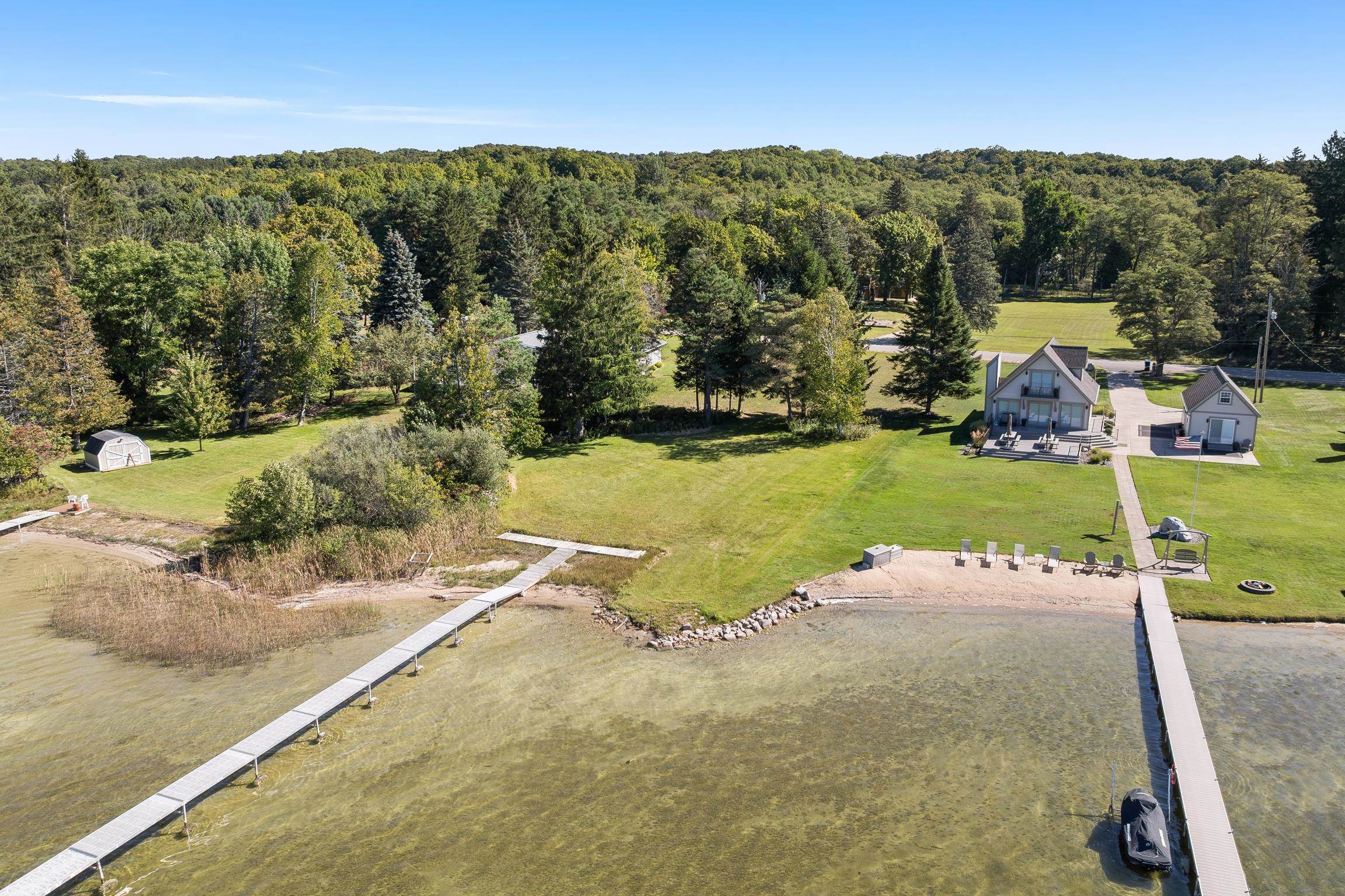 418 N Intermediate Lake Road