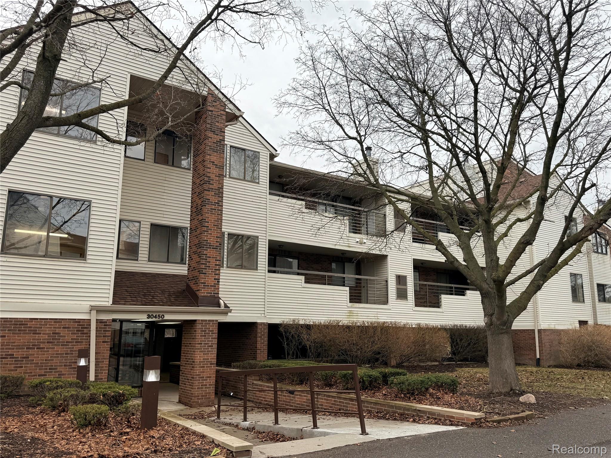 30450 Orchard Lake Road #73