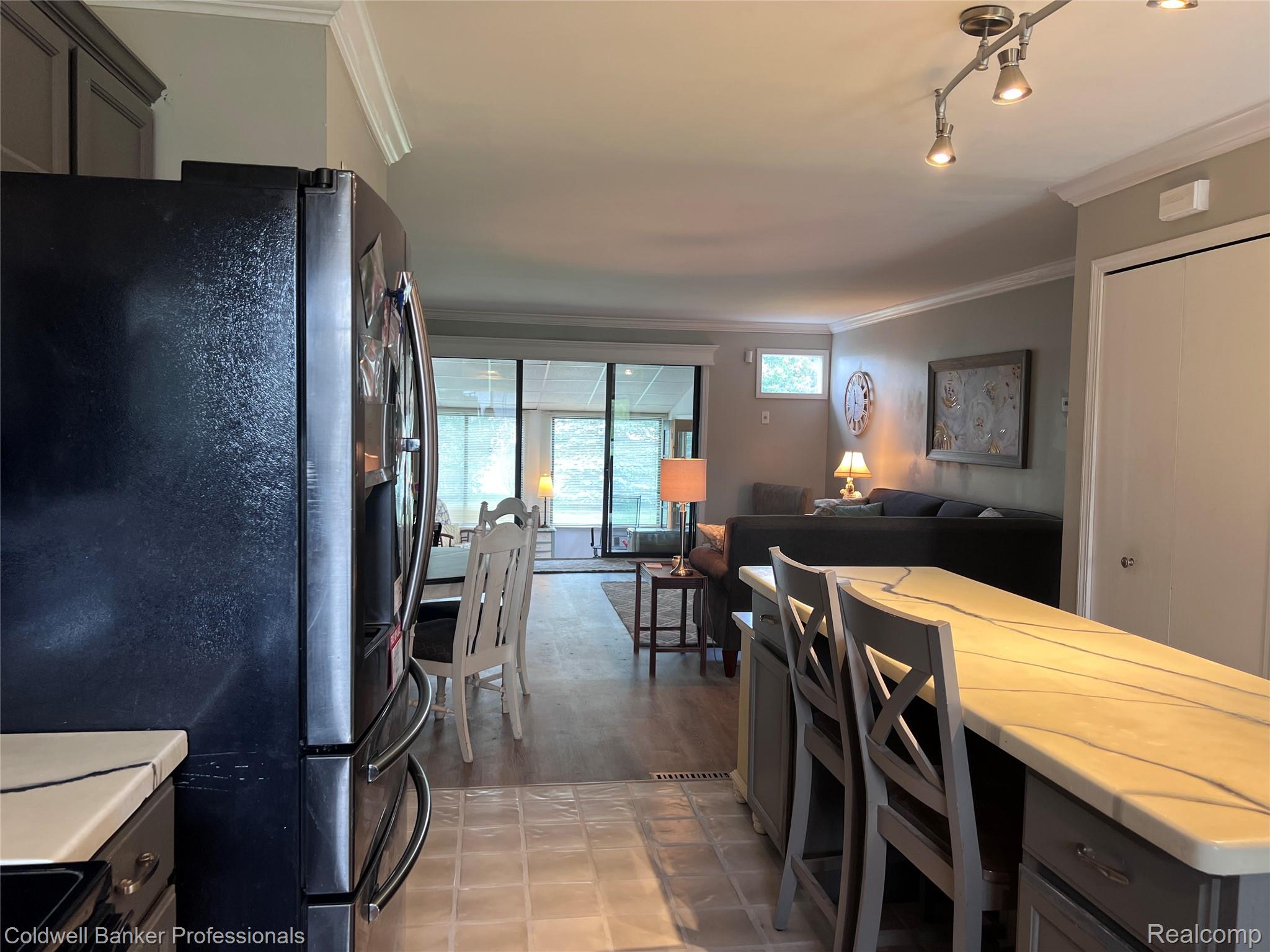 12485 Cambridge Boulevard 2