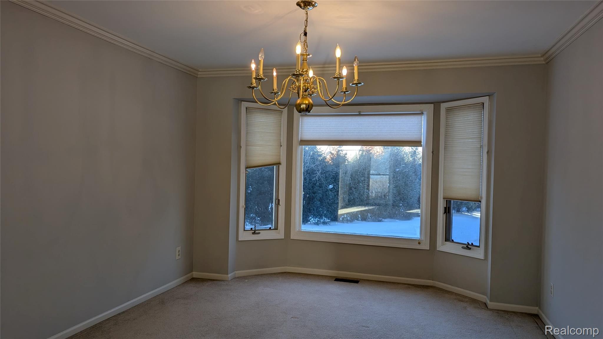 4912 OAK RIVER Drive