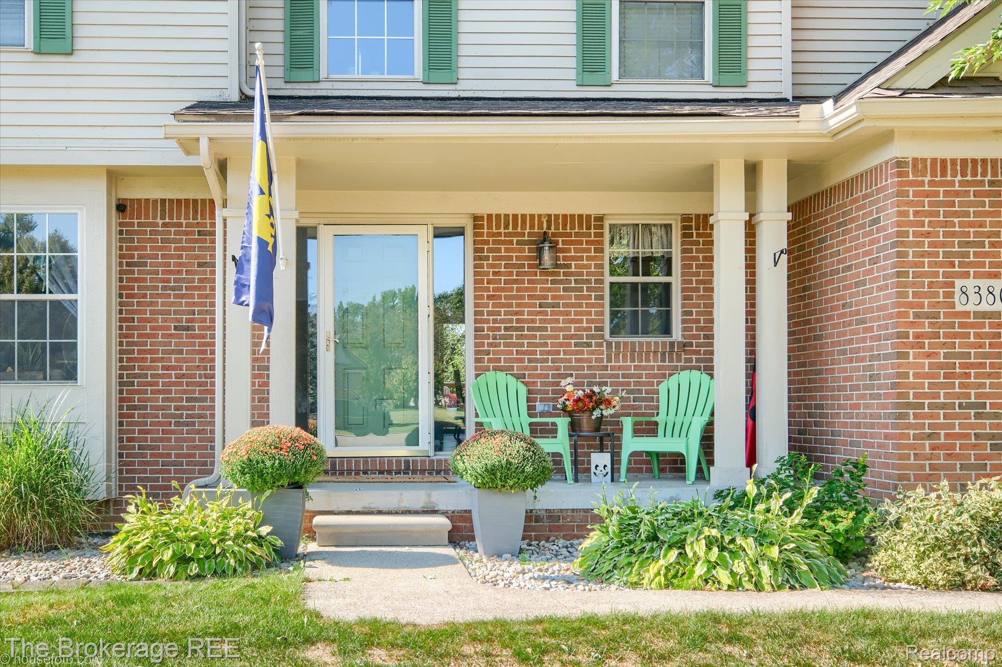 8380 Hunt Club Court