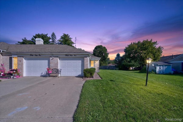 3055 VINEYARD LN, FLUSHING, MI 48433 - Image 25452bcf318e4810123fbb02492f4eab/1728928351