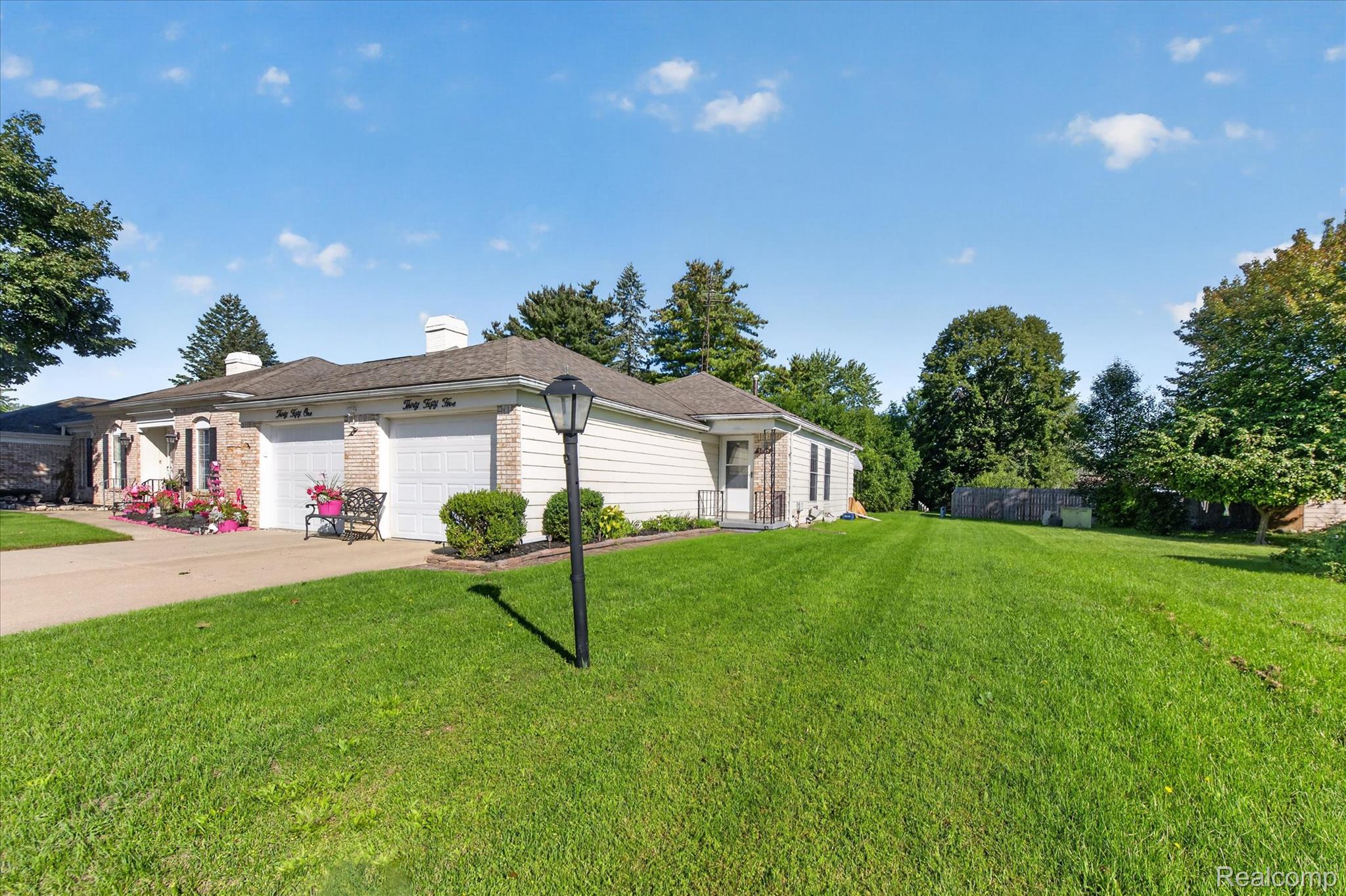 3055 Vineyard Lane