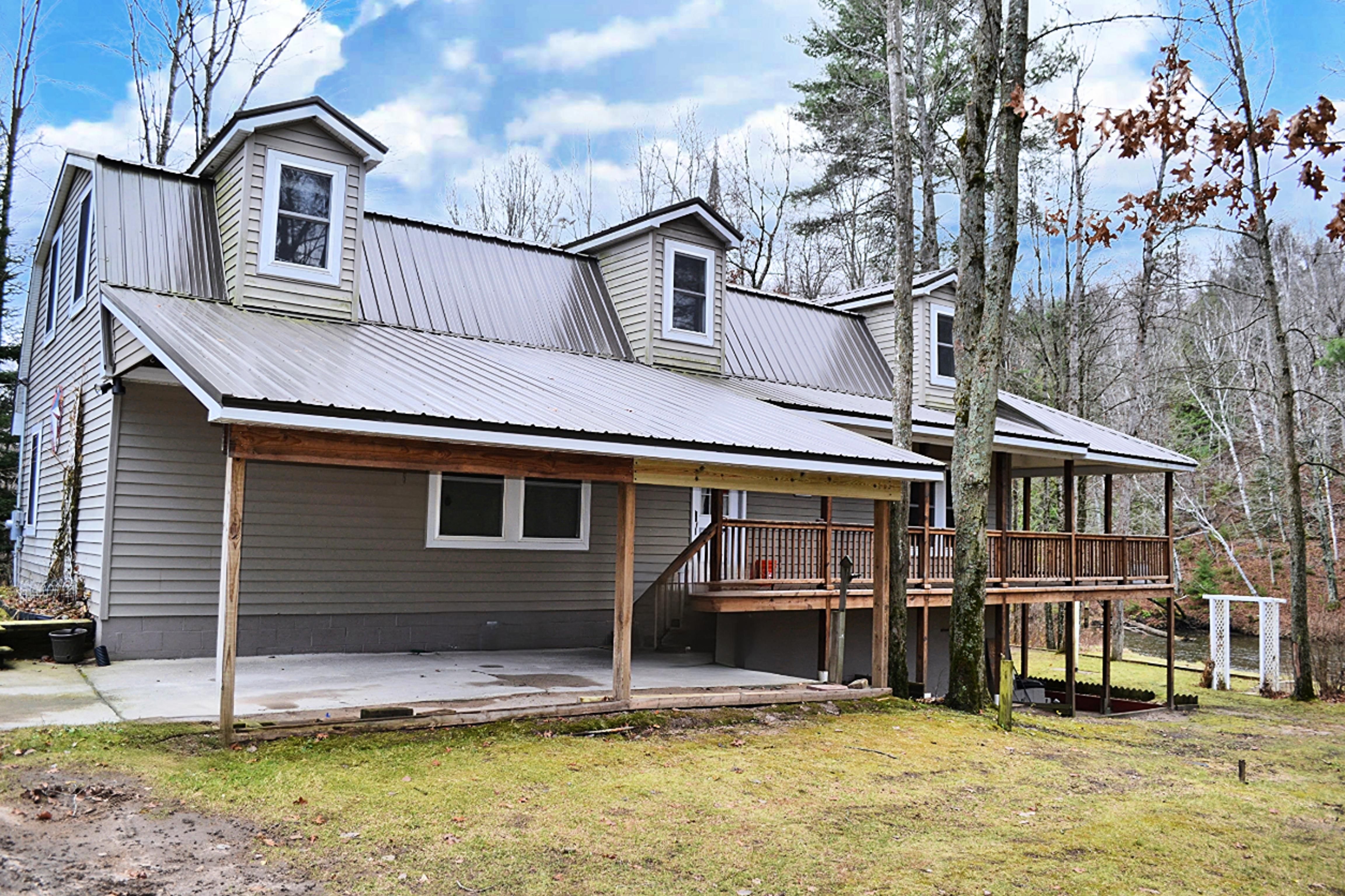 1412 RIFLE RIVER Drive