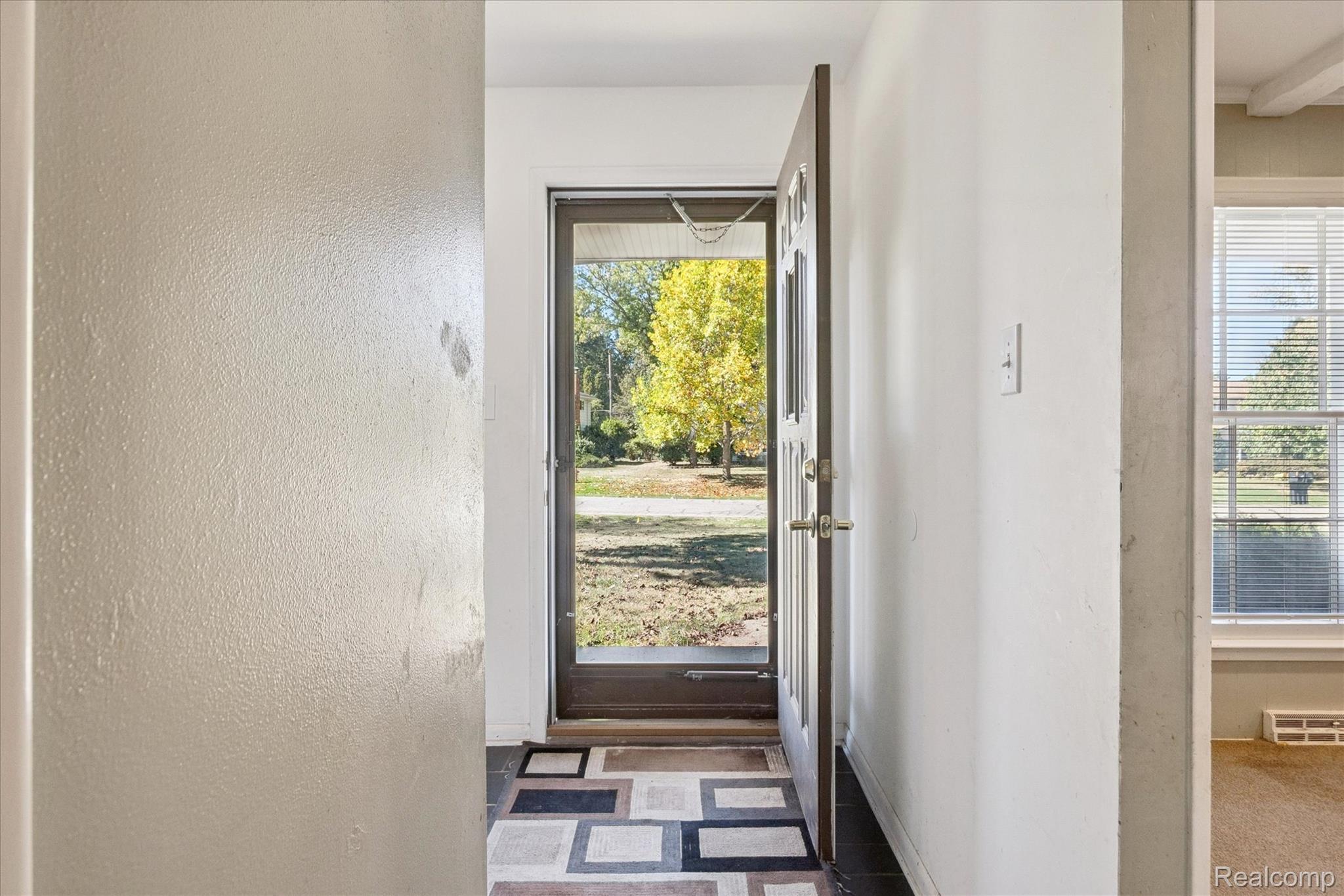 28868 Leamington Drive