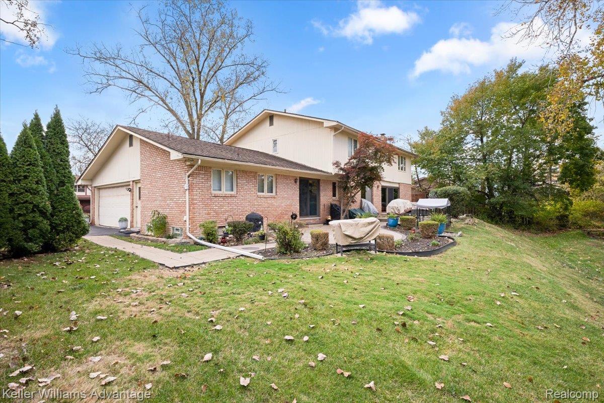 23500 Coventry Woods Lane