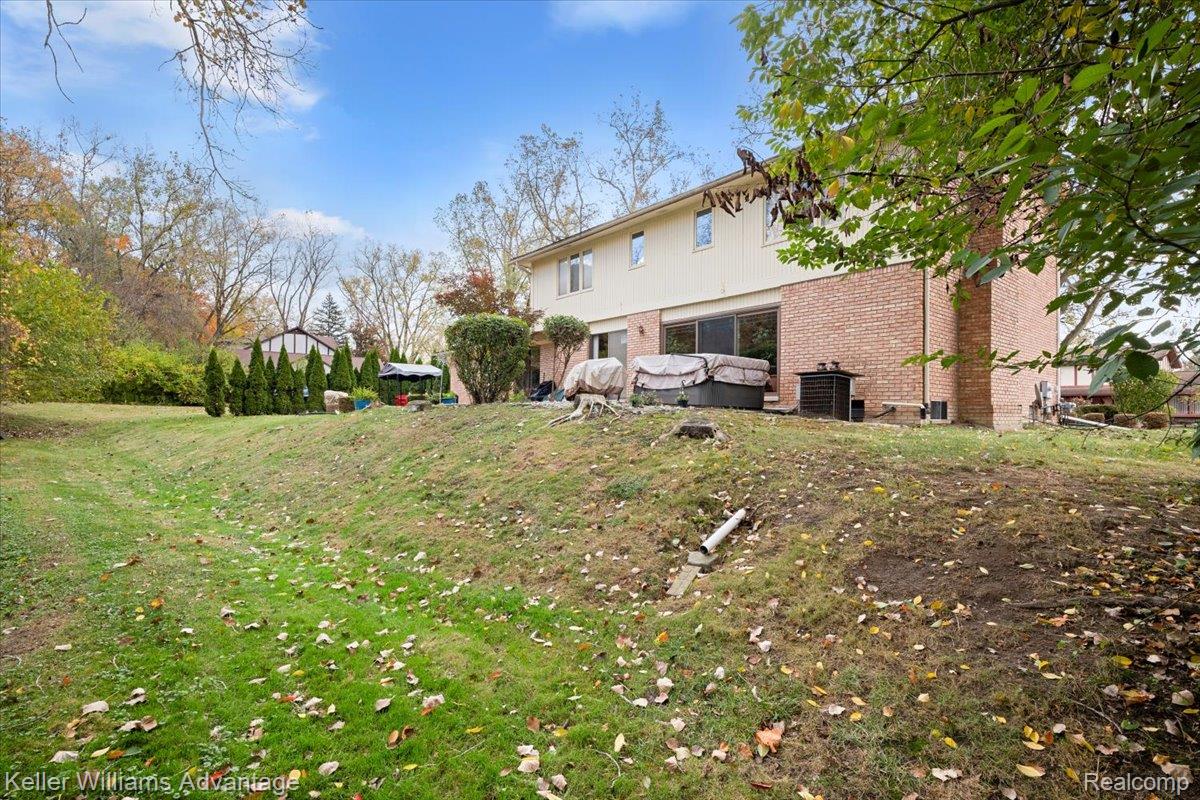 23500 Coventry Woods Lane