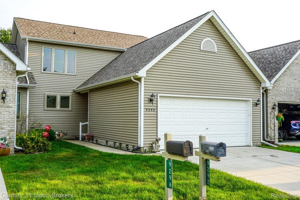 9292 EMILY DR, DAVISON, MI 48423 - Image 255705c856b27d5fb328d8a71599c1d7/2739200031