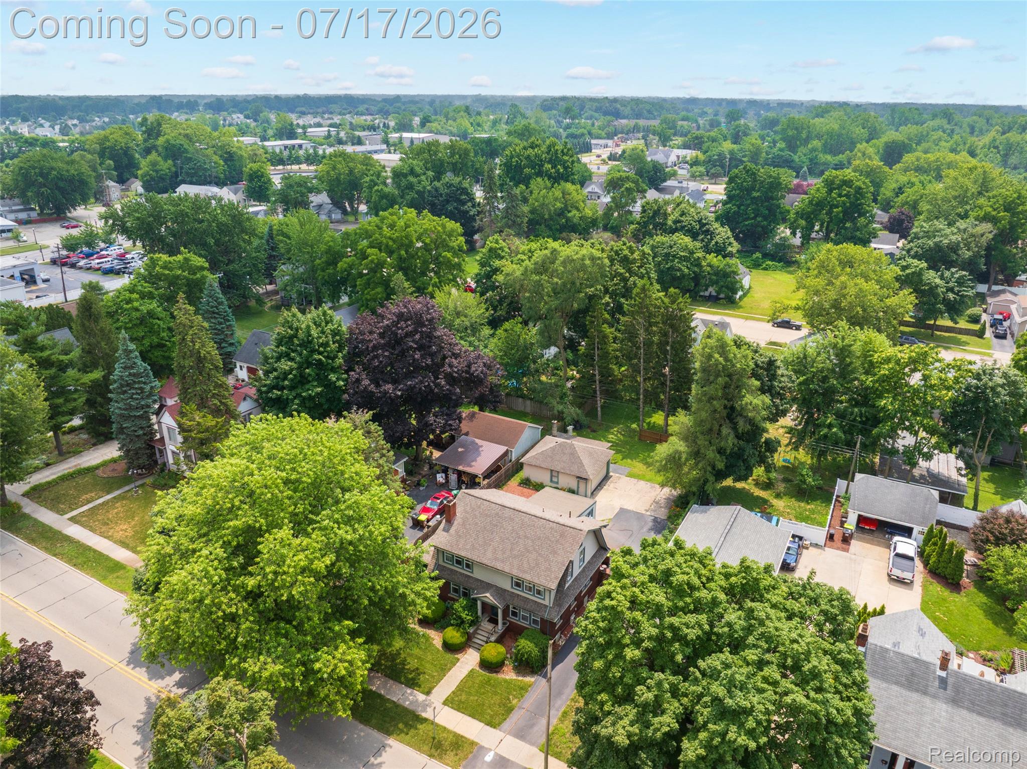 183 W Columbia Avenue