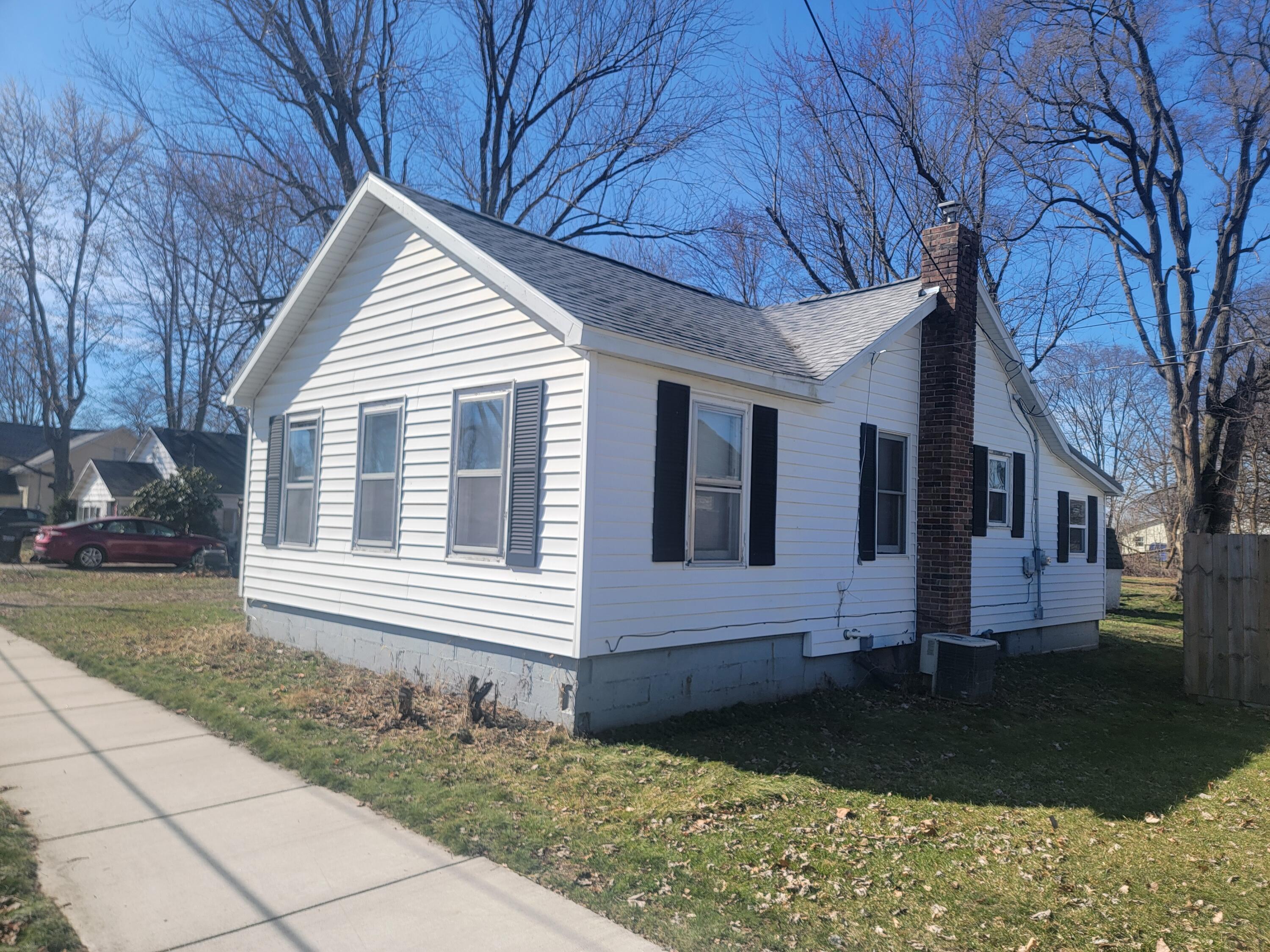 224 S Ruggles Street