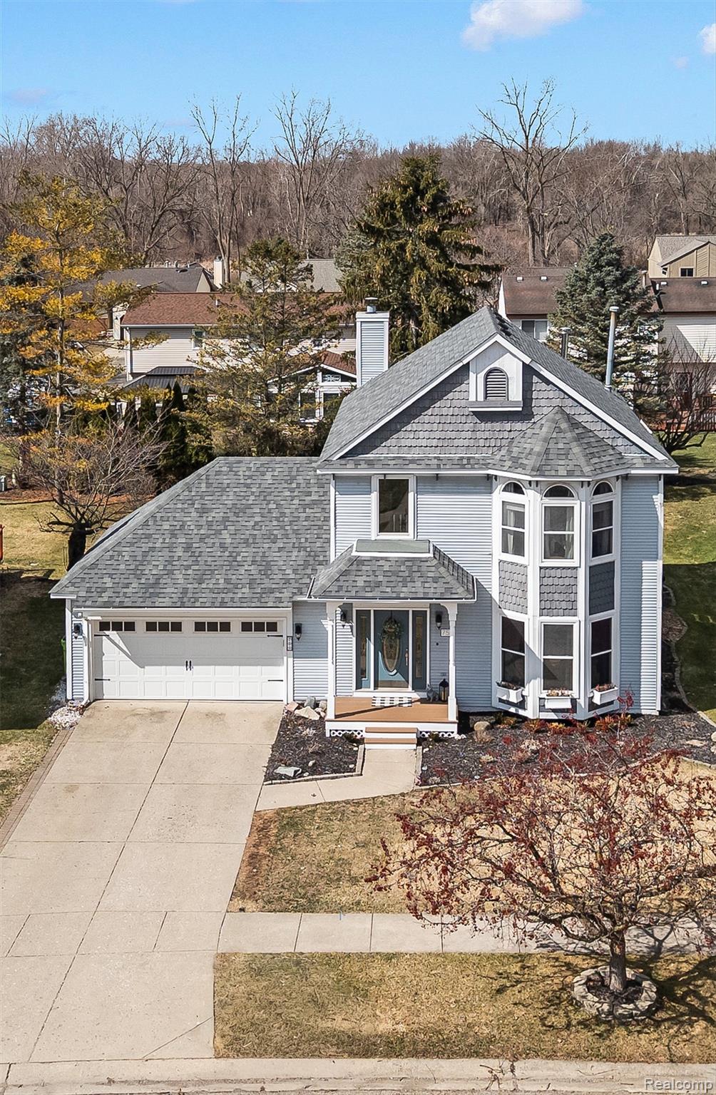 751 Woodleigh Way