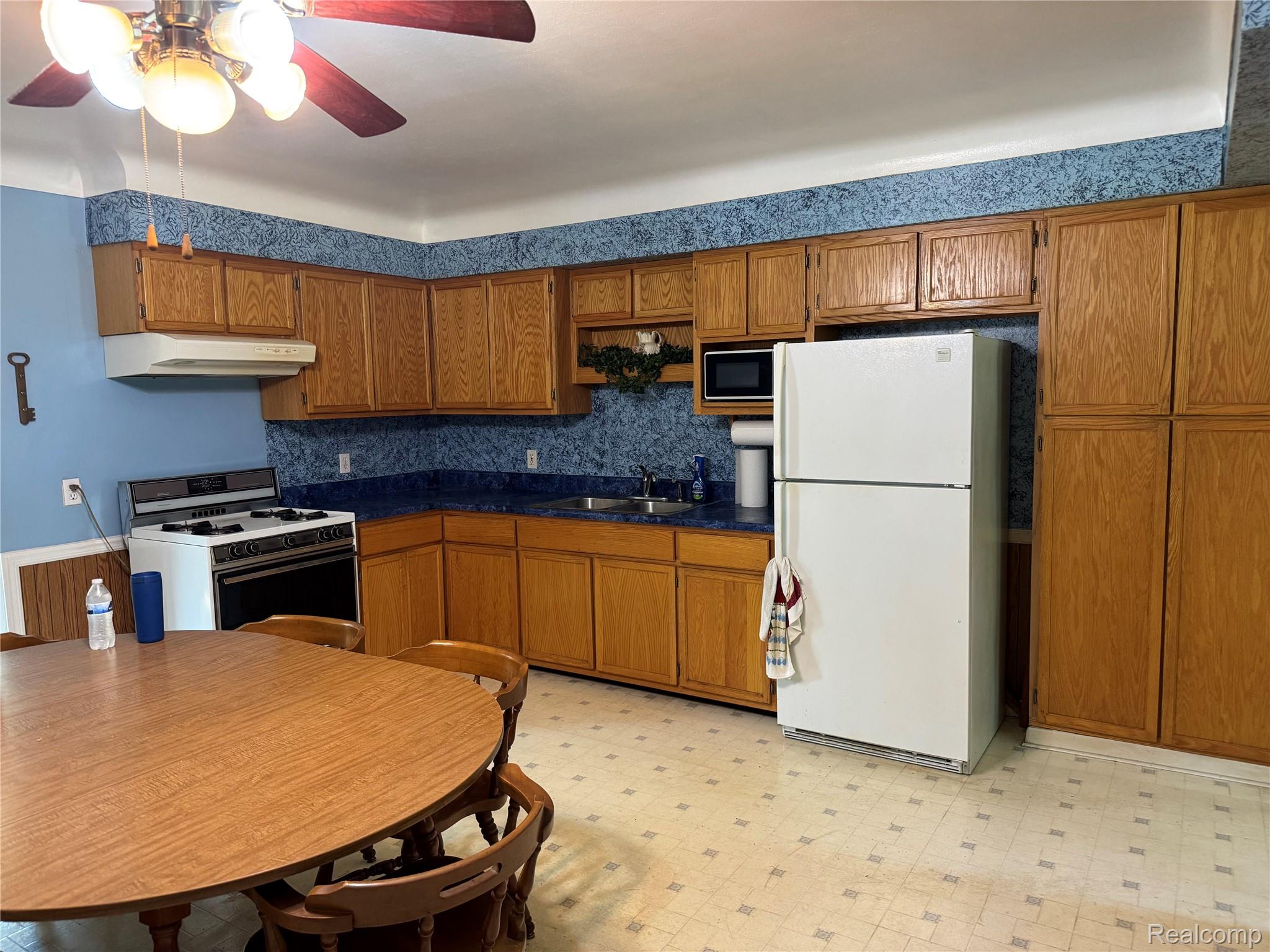 7134 Maplewood Drive