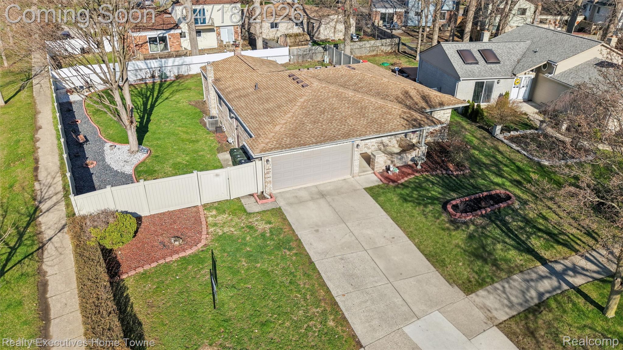 39117 Della Rosa Drive