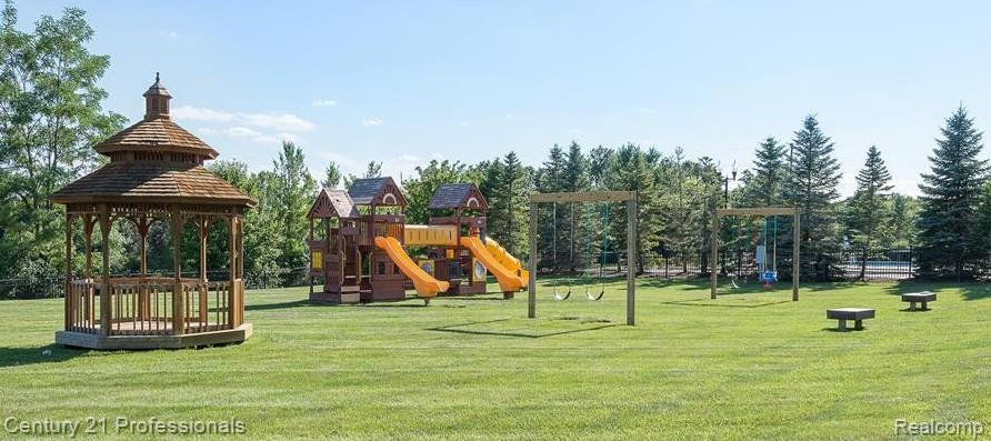 4157 Pepper Tree Lane