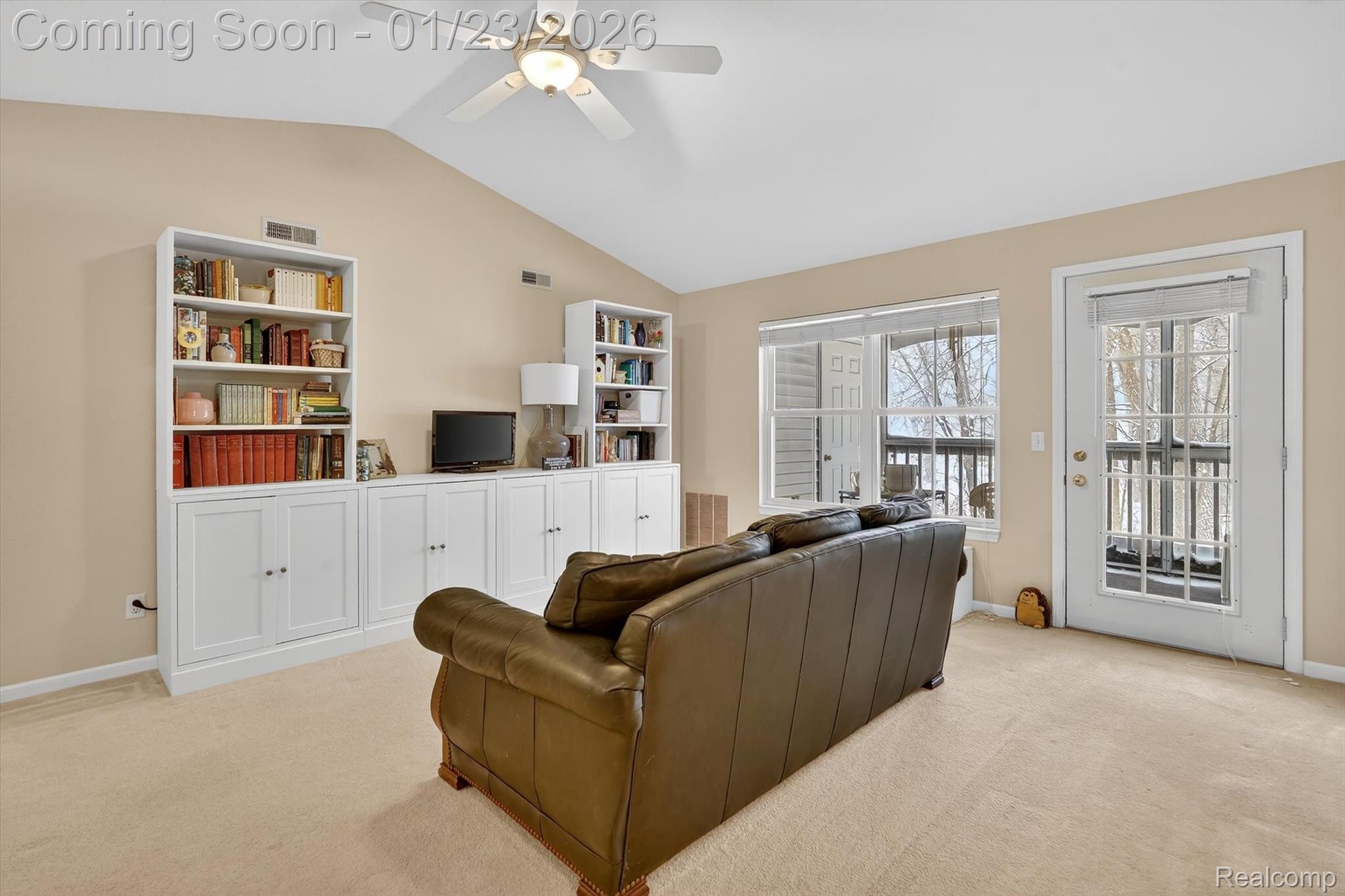 613 Curzon Court 203