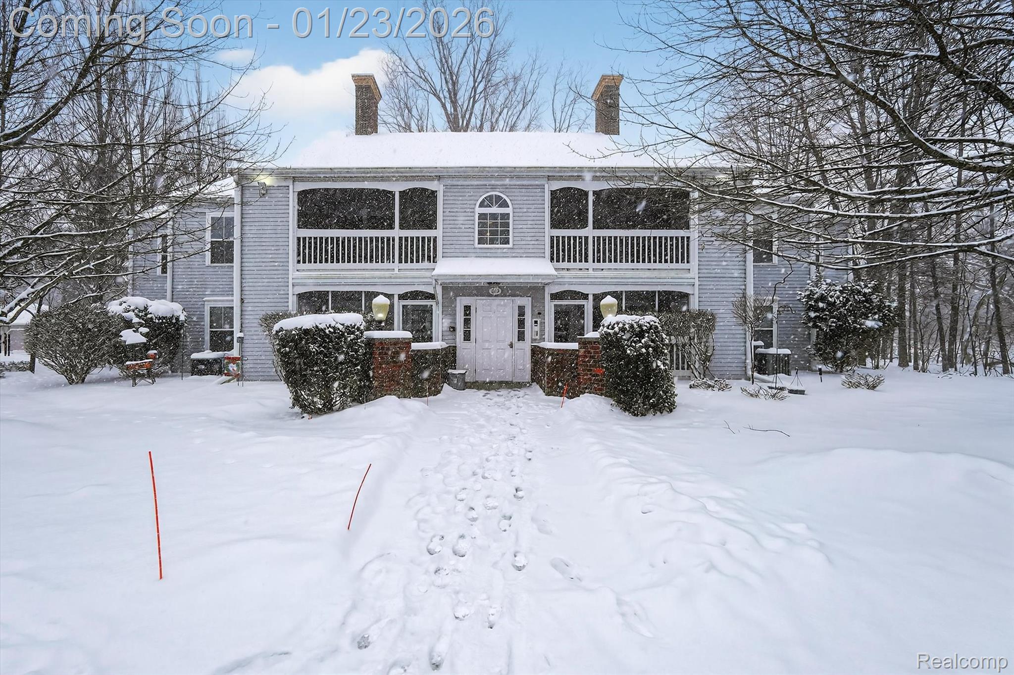 613 Curzon Court 203