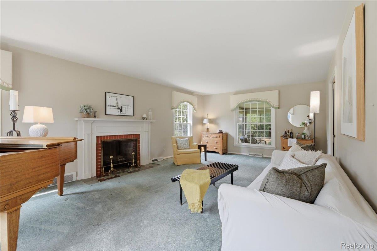 487 Henley Drive