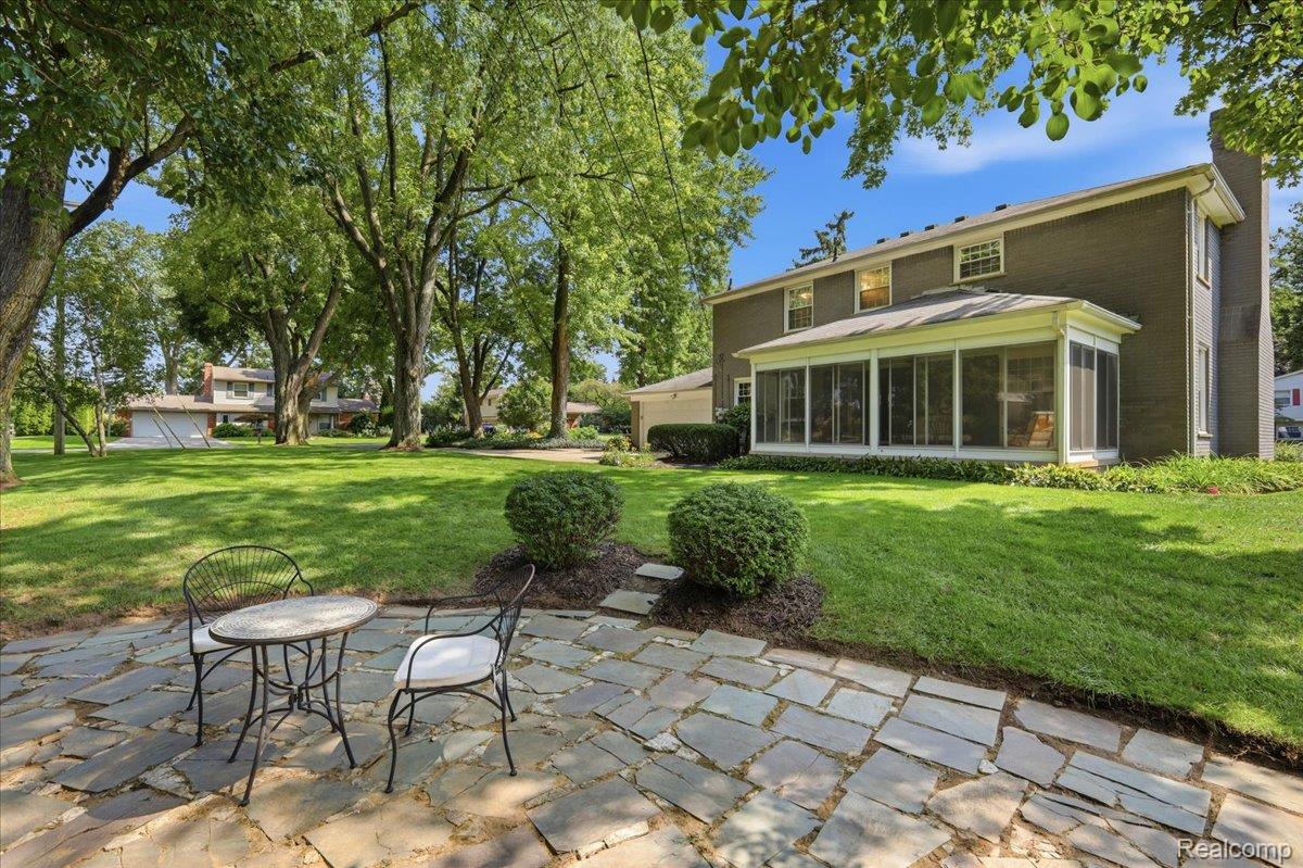 487 Henley Drive