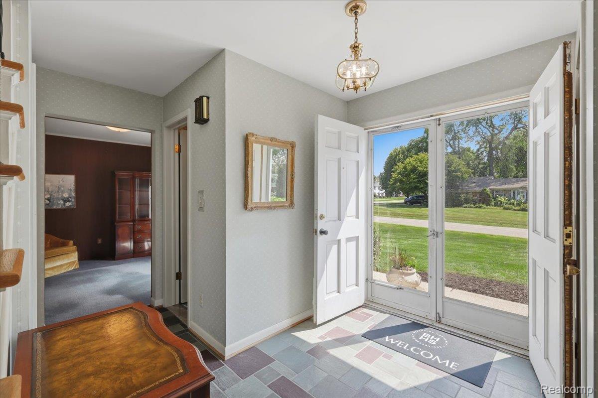 487 Henley Drive
