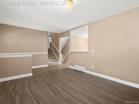 Tiny photo for 970 Golfview Drive, Lake Orion Village, MI 48362 (MLS # 20261021813)