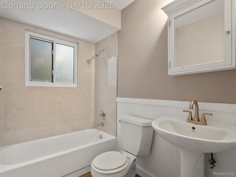 Tiny photo for 970 Golfview Drive, Lake Orion Village, MI 48362 (MLS # 20261021813)