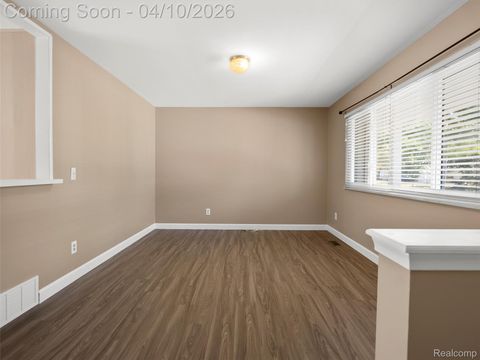 Tiny photo for 970 Golfview Drive, Lake Orion Village, MI 48362 (MLS # 20261021813)