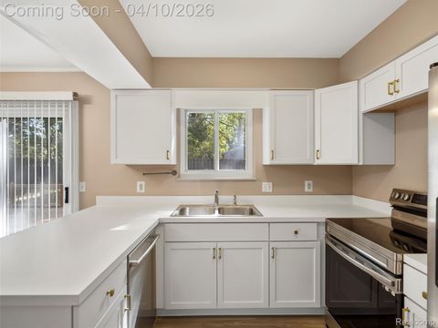 Tiny photo for 970 Golfview Drive, Lake Orion Village, MI 48362 (MLS # 20261021813)