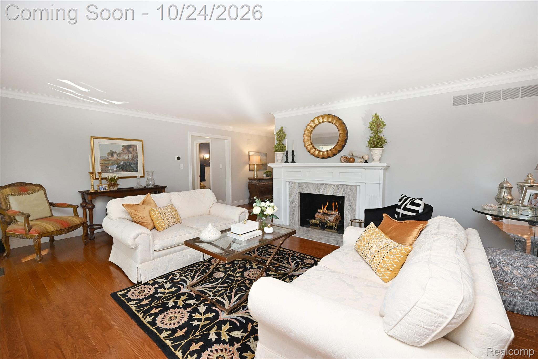 3865 Oakhills Drive