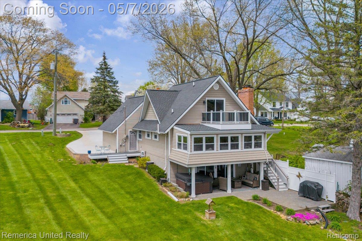 999 Lakeside Drive