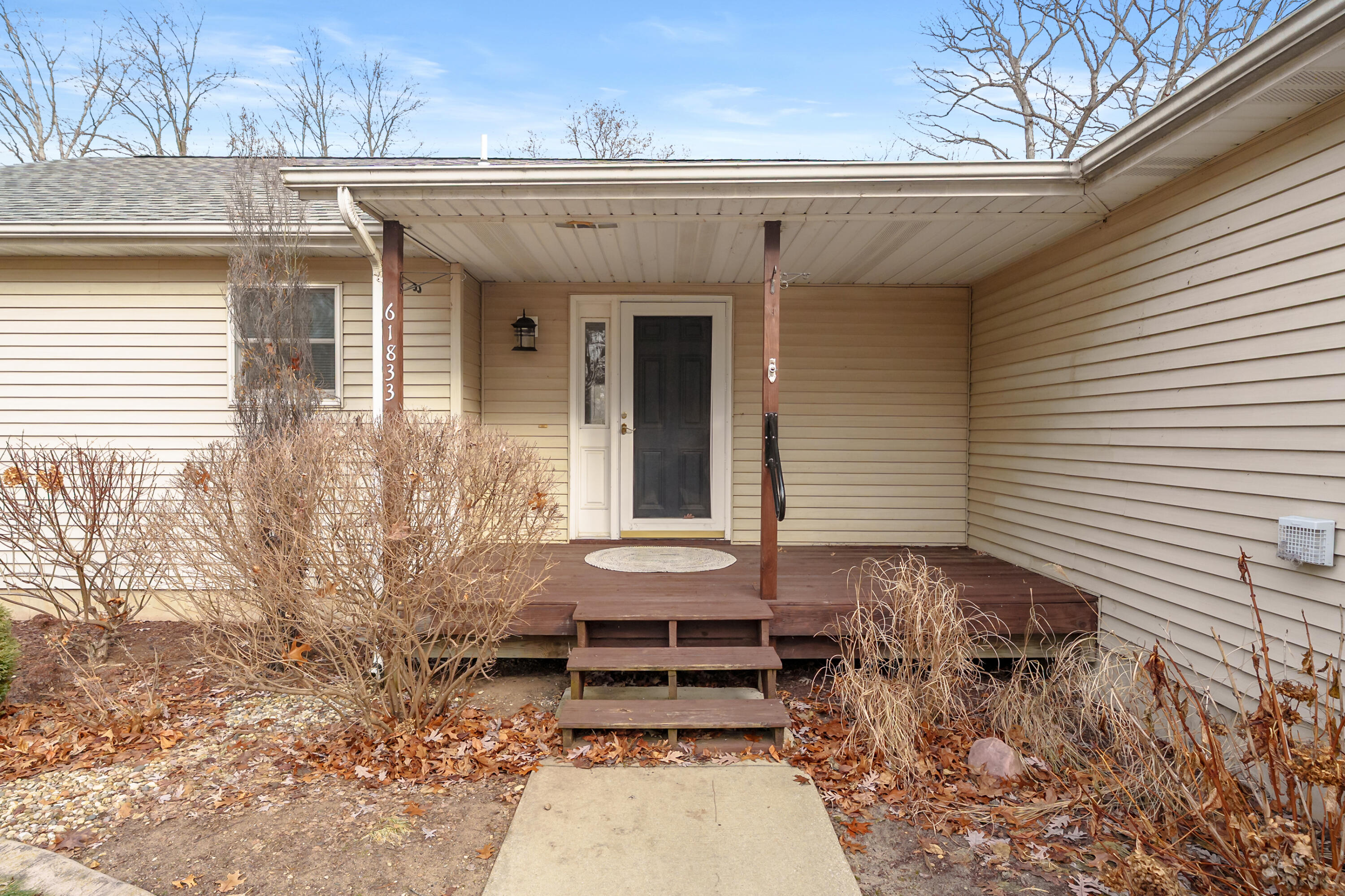 61833 Bayshore Drive