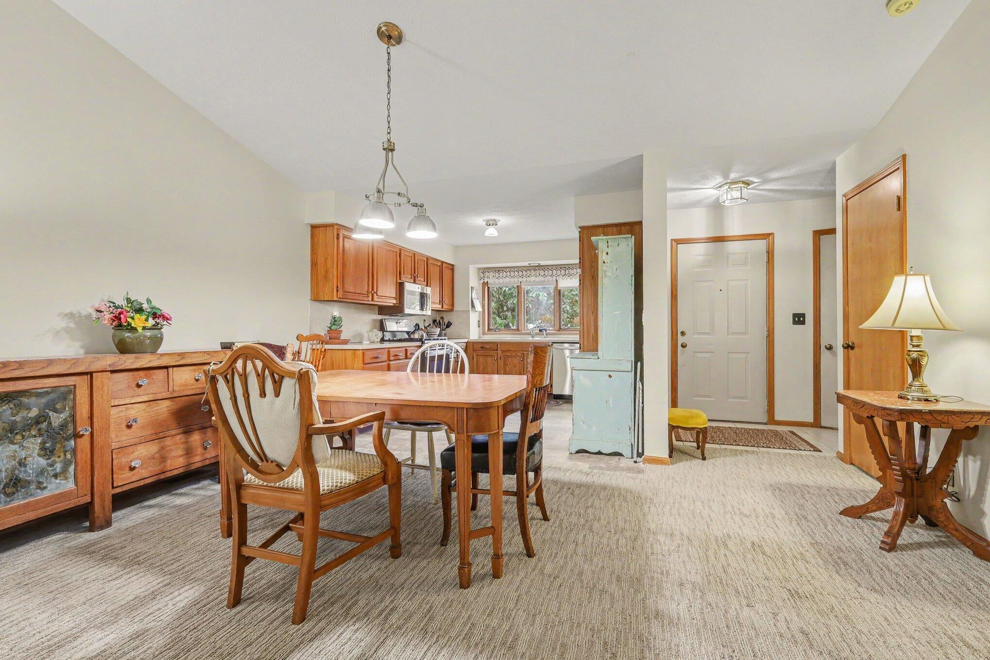 3114 Maple Villa Drive SE