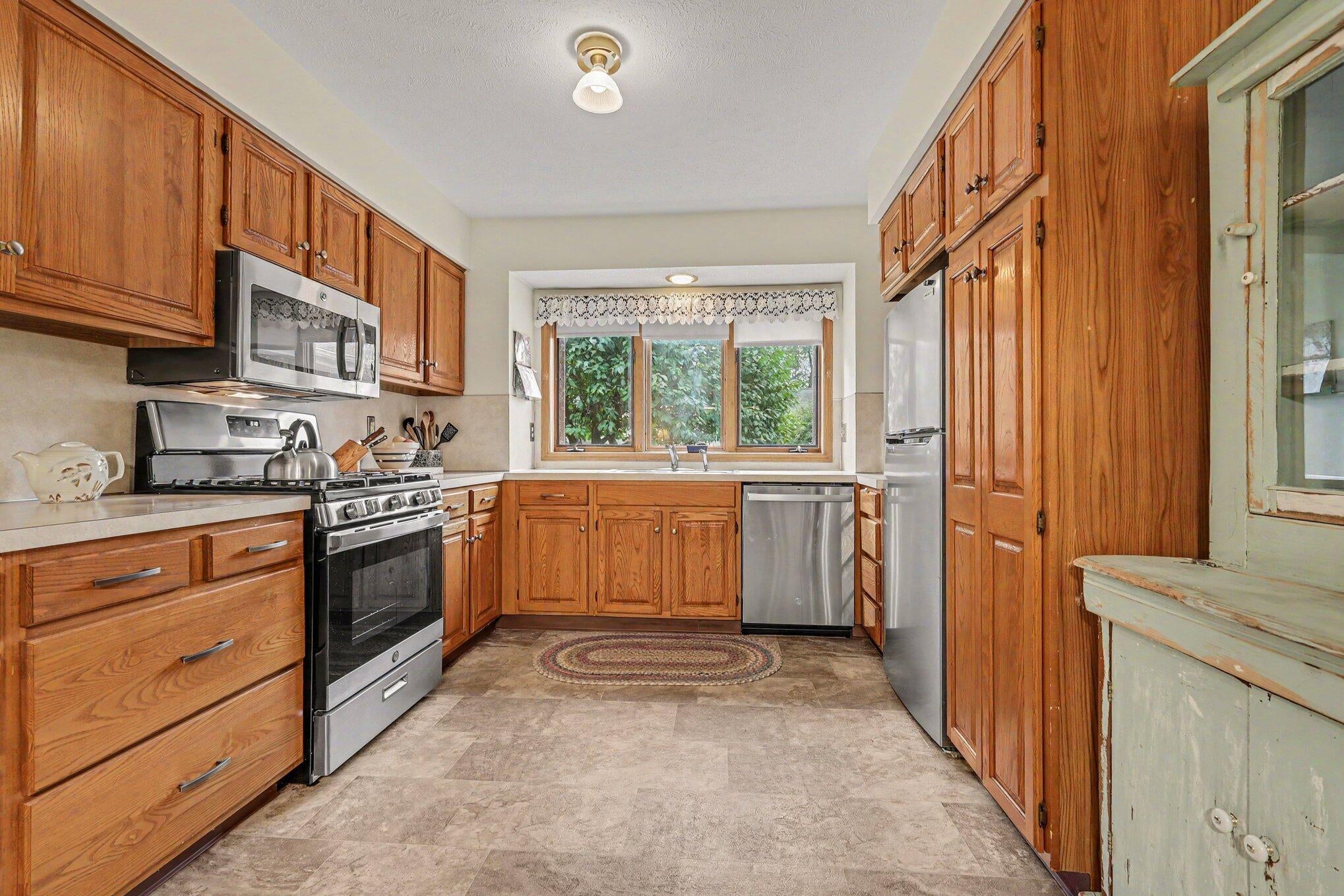 3114 Maple Villa Drive SE